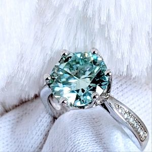 3CT Stunning Authentic Light Blue Moissanite Diamond Alternative Ring, Cathedral
